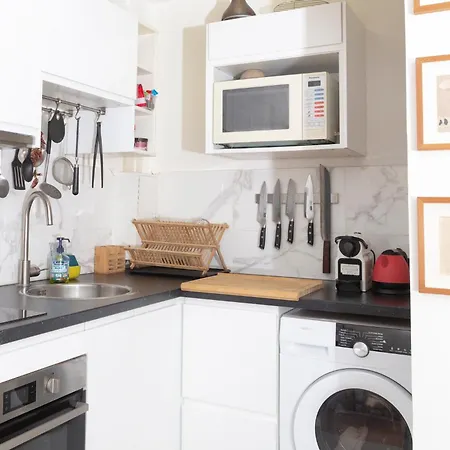 Cozy 1-bedroom On Rue Desnouettes - Perfect For 2024 Olympics Apartment *