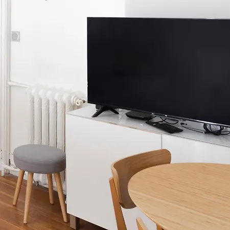 Cozy 1-bedroom On Rue Desnouettes - Perfect For 2024 Olympics