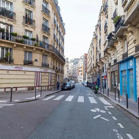 Apartment Cozy 1-bedroom On Rue Desnouettes - Perfect For 2024 Olympics Paris