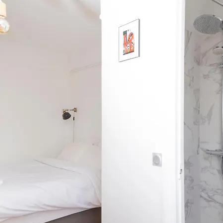 Cozy 1-bedroom On Rue Desnouettes - Perfect For 2024 Olympics *